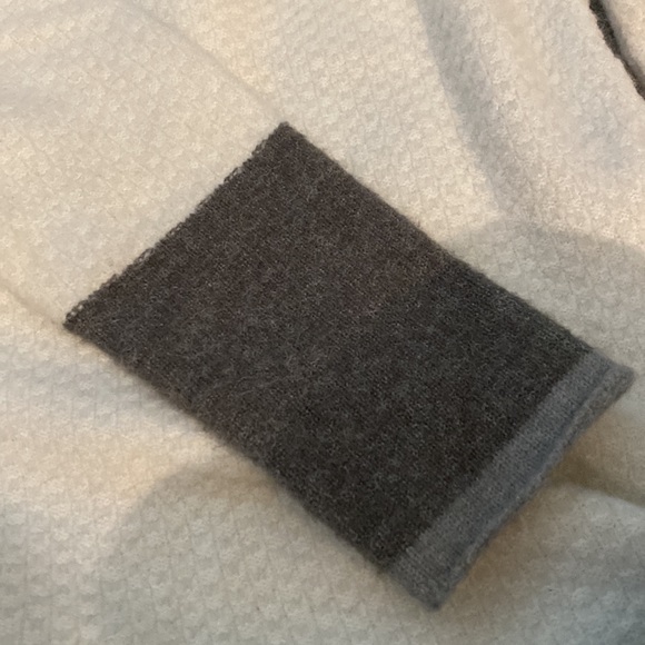 Color block mock turtleneck sweater - Picture 4 of 4